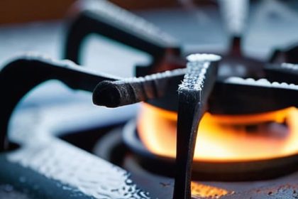 How gas performs in cold weather.